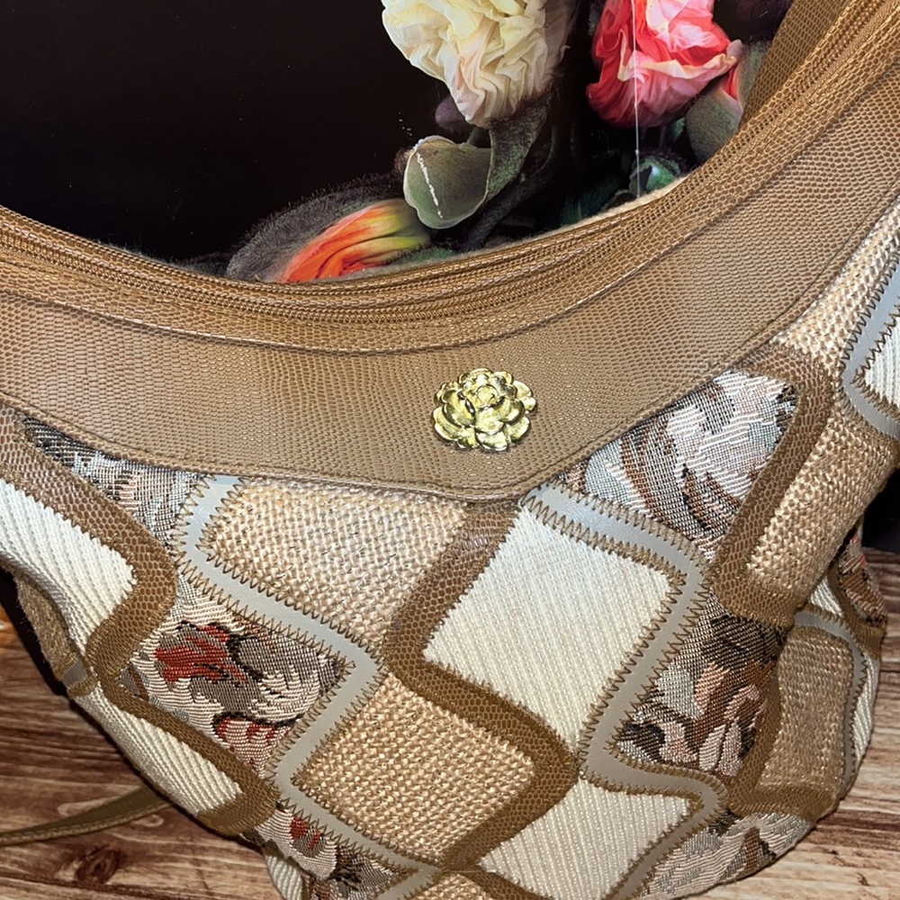 👜🌹👜•🇺🇸 Carpetbags of America x Throwback Vibes